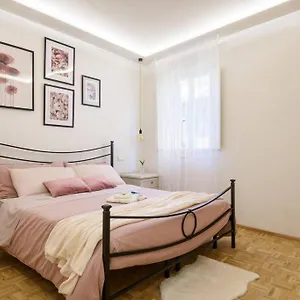 https://casa-agata-max-4-persone-in-pieno-centro-storico.it-tuscanyhotel.com