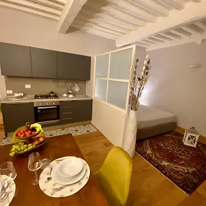 https://sistershome.it-tuscanyhotel.com