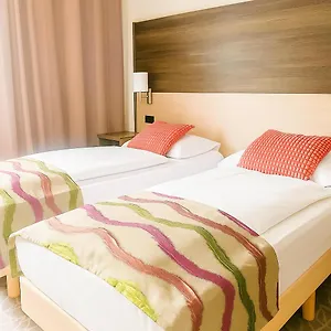 Arion Cityhotel מלון