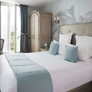 Otel Plaza Elysees Paris